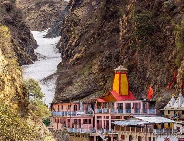 15 MOST FAMOUS TEMPLES OF INDIA ONE SHOULD VISIT